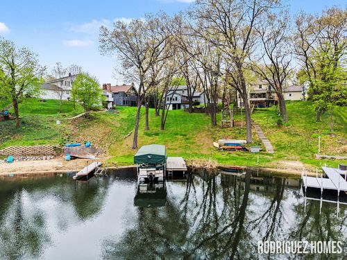 2658 Holtman Dr Ne, Grand Rapids, MI, 49525-1863 | Card Image