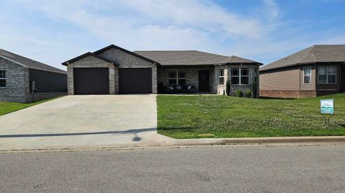 403 Elizabeth Dr, Paragould, AR, 72450-2697 | Card Image
