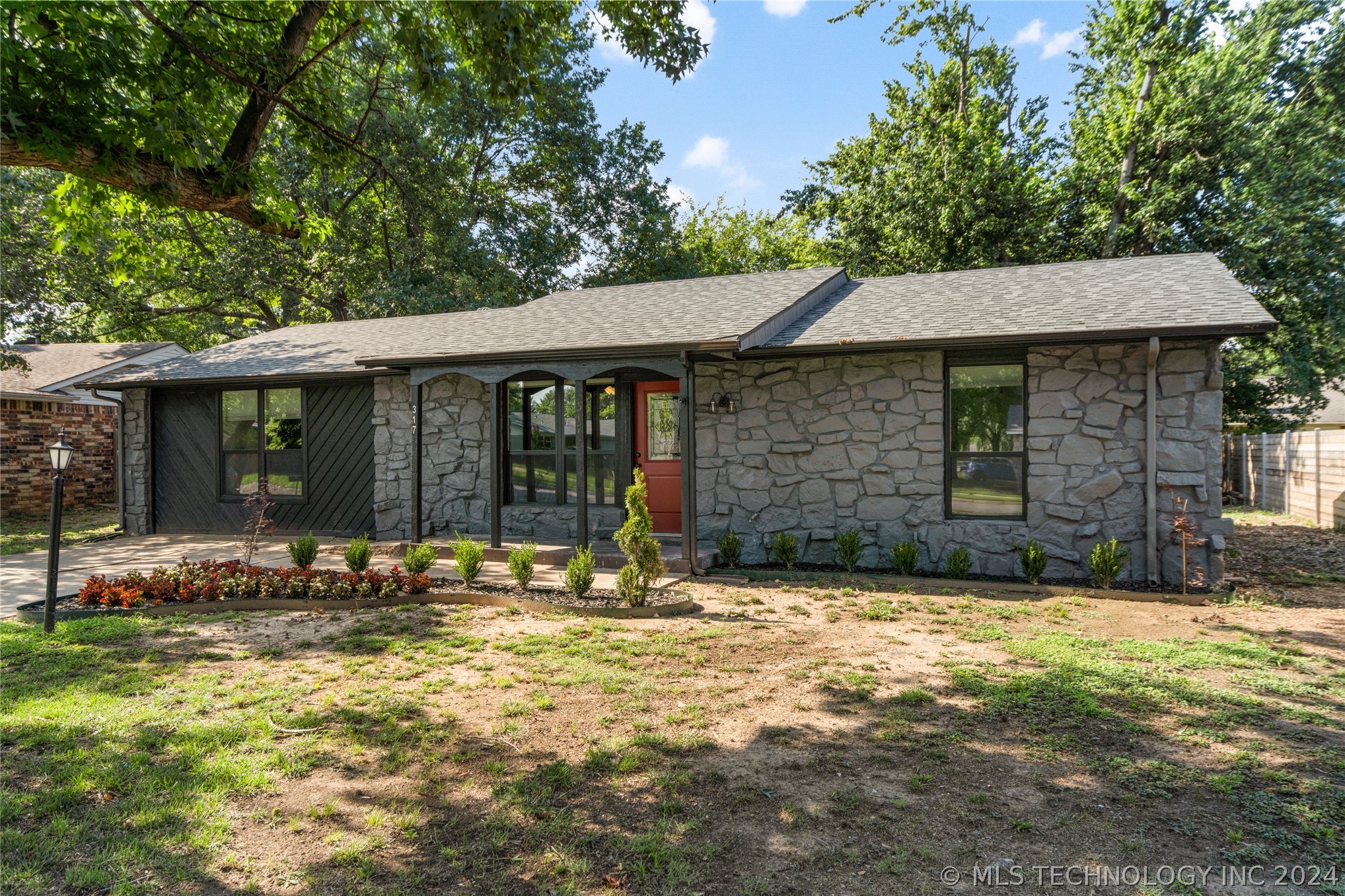 Waco Pl, Broken Arrow, OK 74011