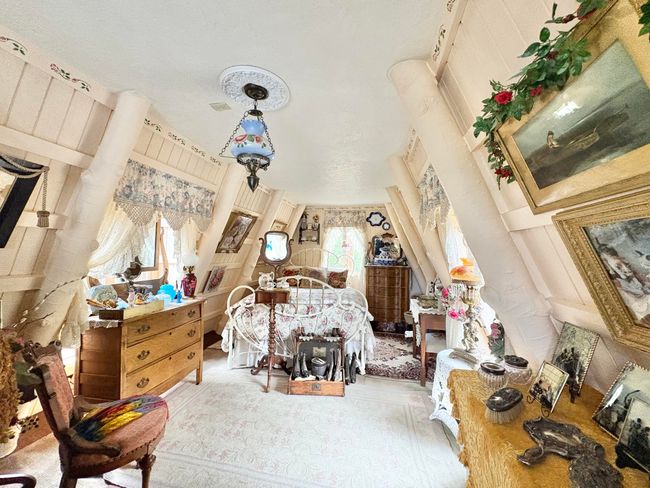 Bedroom | Image 16