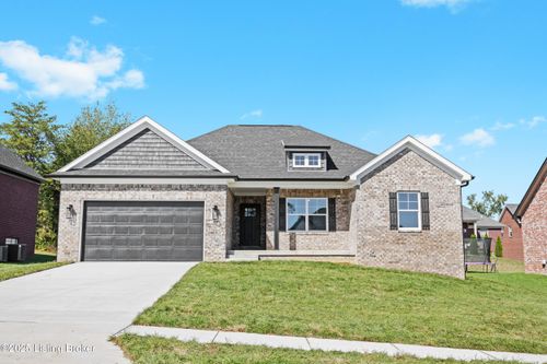 136 Wooded Glen Dr, Mt Washington, KY, 40047-7799 | Card Image