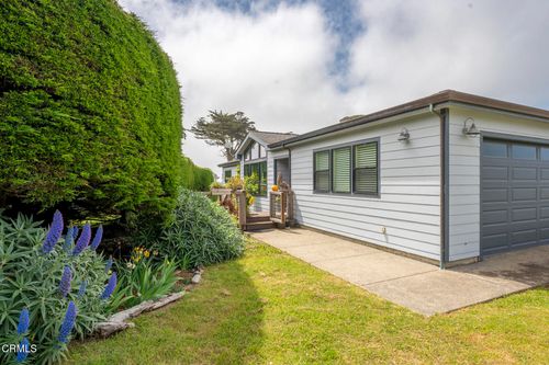 43661 Cypress Pkwy, Manchester, CA, 95459-8952 | Card Image