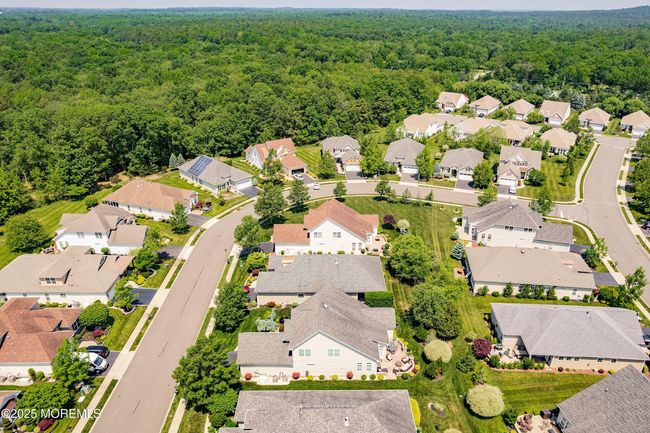 19 E Francesa Ct, Home with 3 bedrooms, 3 bathrooms and null parking in Farmingdale NJ | Image 41