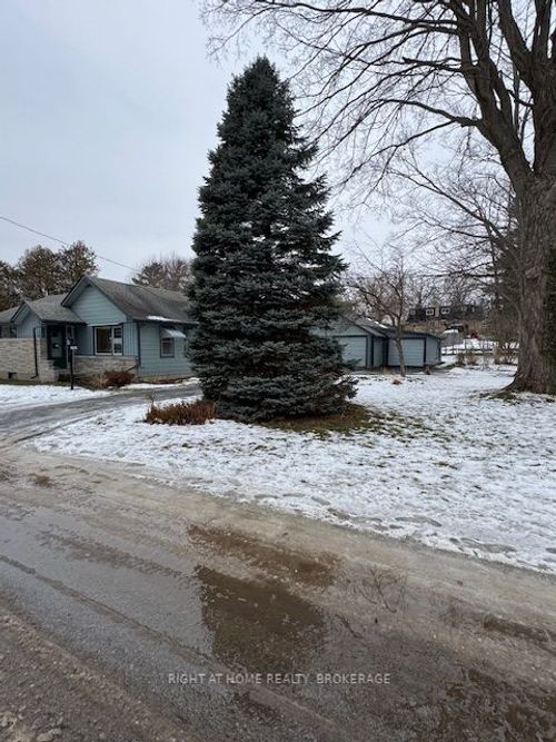 {{alt}} | Card Image