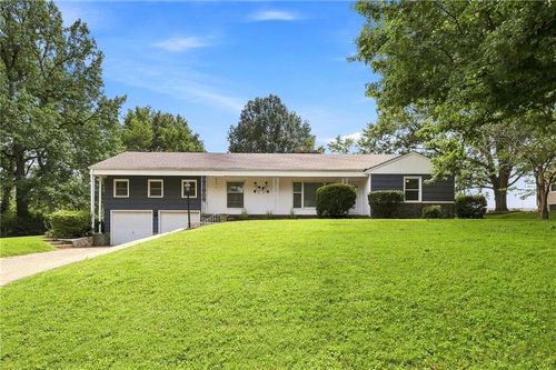 9801 E 71st Ter, Raytown, MO, 64133-6546 | Card Image