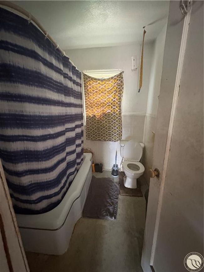 713 N Choteau Ave, House other with 3 bedrooms, 1 bathrooms and null parking in Hardin MT | Image 9