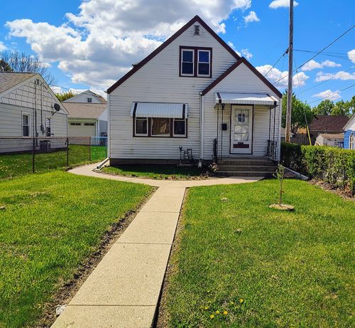 1561 W Morgan Ave, Milwaukee, WI, 53221-1660 | Card Image