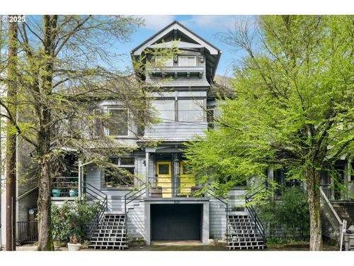 821 Nw 16th Ave, Portland, OR, 97209-2302 | Card Image