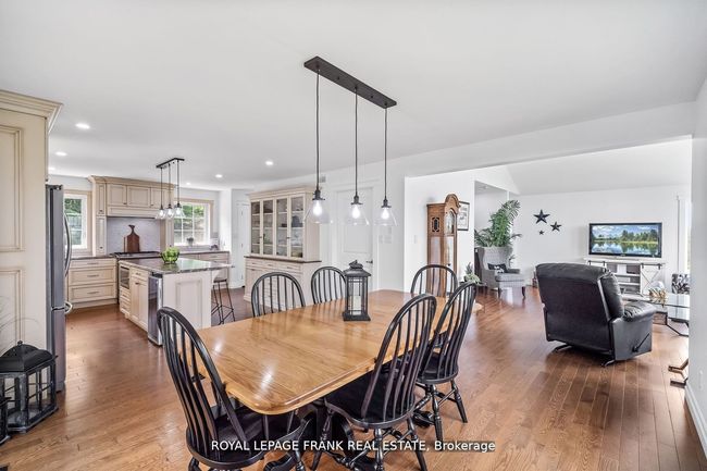 370 Detlor Rd, House other with 4 bedrooms, 3 bathrooms and 12 parking in L'amable ON | Image 11