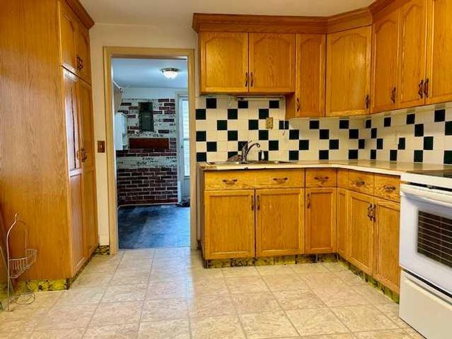 4614 49 St, House other with 2 bedrooms, 1 bathrooms and 4 parking in Bashaw AB | Image 4