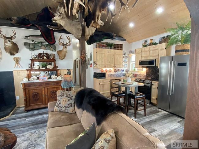 1110 Apex Ln, House other with 2 bedrooms, 2 bathrooms and 2 parking in Challis ID | Image 11