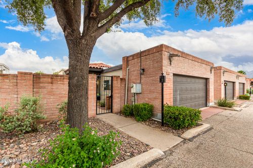 2331 N Avenida Barcolle, Tucson, AZ, 85715 | Card Image