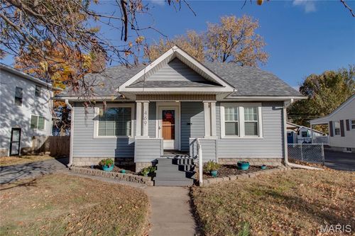 469 Tipton Ave, Wood River, IL, 62095-1721 | Card Image