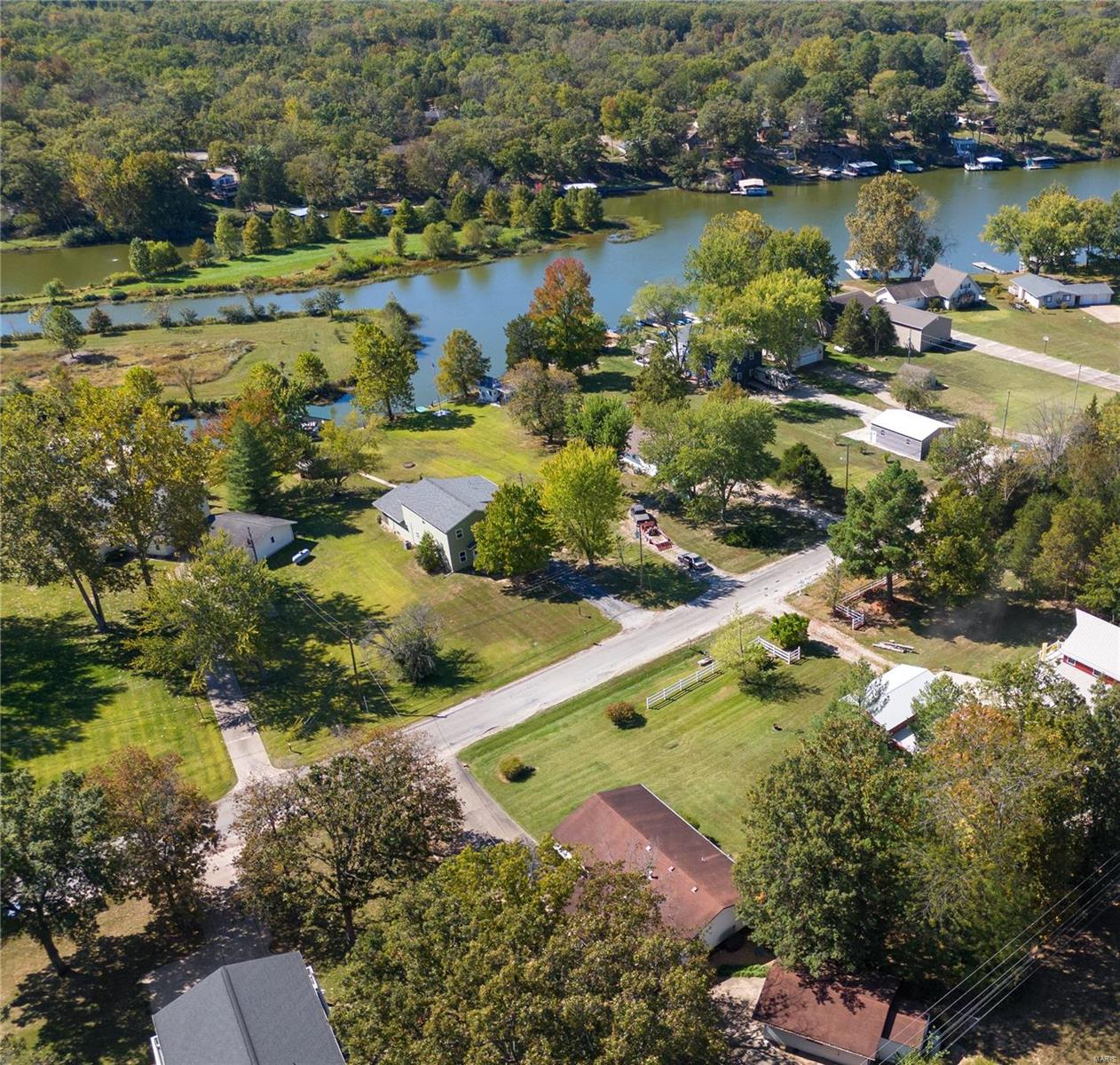 Lakeshore Dr, Cuba, MO 65453