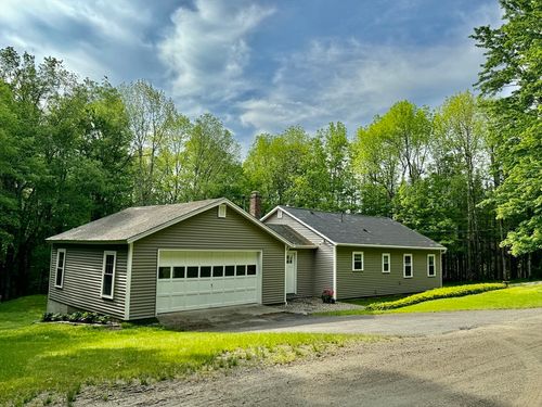 127 County Rd, Rowe, MA, 01367-9764 | Card Image