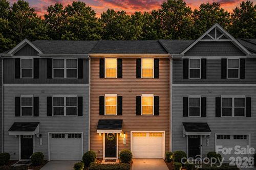 5024 Winding Jordan Ln, Charlotte, NC, 28269-4655 | Card Image