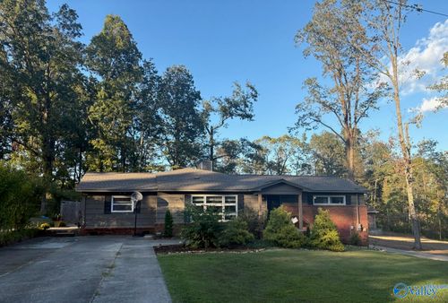 4728 Panorama Dr Se, Huntsville, AL, 35801-1215 | Card Image