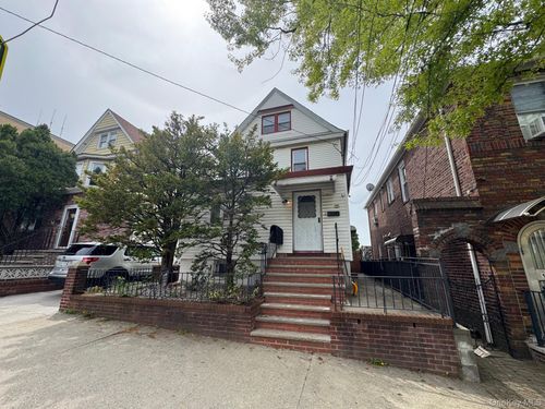 12414 23rd Ave, College Point, NY, 11356-2610 | Card Image
