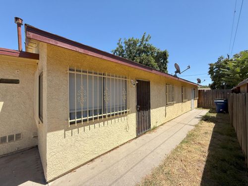 1014 Santa Fe Ave, Modesto, CA, 95351-5458 | Card Image
