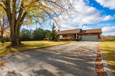 735 Concession Rd 2 N, House other with 3 bedrooms, 1 bathrooms and 6 parking in Tillsonburg ON | Image 1