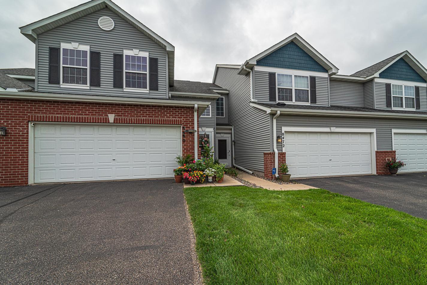 Grove Cir, Shakopee, MN 55379