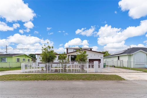 13930 Van Buren St, Miami, FL, 33176-6253 | Card Image