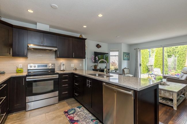 38 - 2672 151 Street, Townhouse with 2 bedrooms, 2 bathrooms and 2 parking in Surrey BC | Image 3