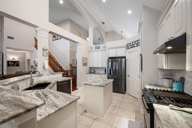 29518 Timber Trail St, House other with 5 bedrooms, 4 bathrooms and 2 parking in Spring TX | Image 22