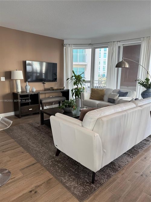 301-7275 Sw 90th Way, Miami, FL, 33156 | Card Image