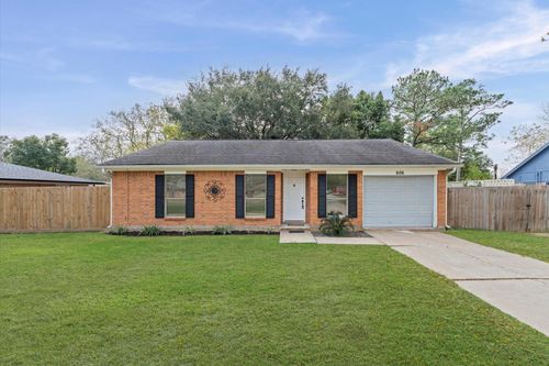606 Lazy Ln, Anahuac, TX, 77514 | Card Image