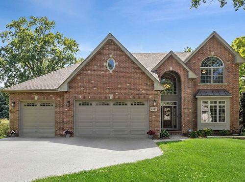 4632 Pershing Ave, Downers Grove, IL, 60515-2655 | Card Image
