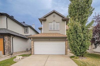 216 Cougar Ridge Dr Sw, House detached with 3 bedrooms, 2 bathrooms and 4 parking in Calgary AB | Image 1