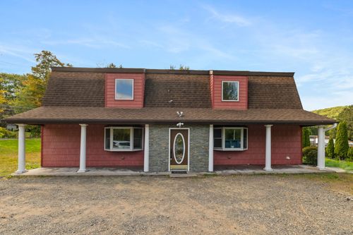 8 Little City Rd, Higganum, CT, 06441-4322 | Card Image