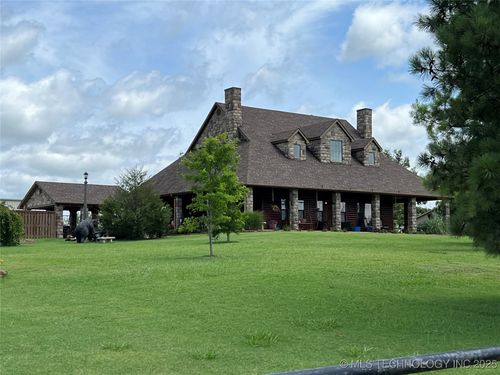 707 Harmony Rd, Cushing, OK, 74023-6407 | Card Image