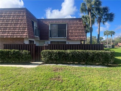3033 Sw Sunset Trace Cir, Palm City, FL, 34990-2639 | Card Image