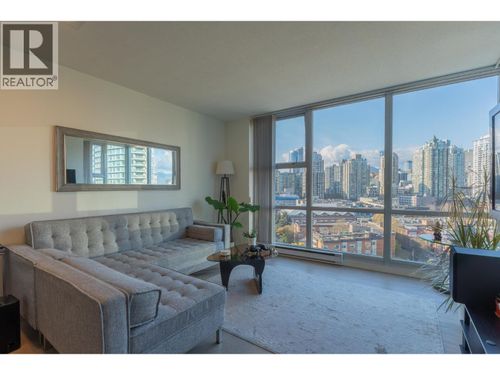 1605-193 Aquarius Mews, Vancouver, BC, V6Z2Z2 | Card Image
