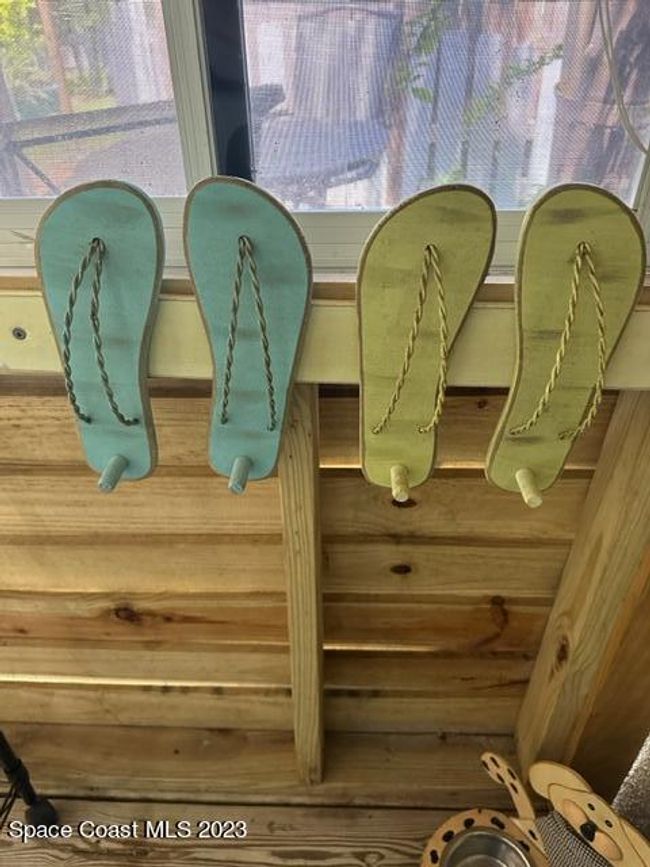 1 4755 87th Street, For Rent in Sebastian Zoocasa