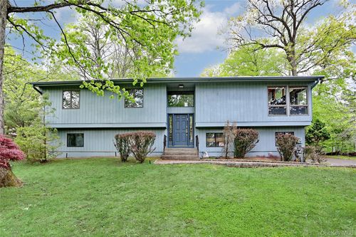 23 Sherwood Ridge Rd, Pomona, NY, 10970-3214 | Card Image