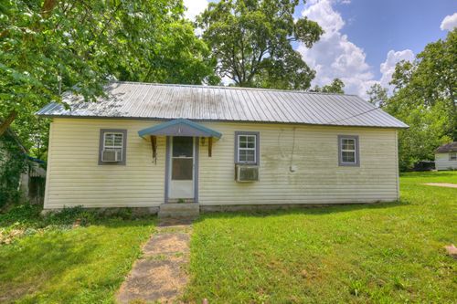 712 Joplin St, Sarcoxie, MO, 64862-8055 | Card Image
