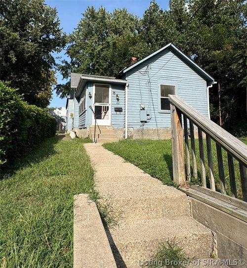 62 Galt Street, New Albany, IN, 47150 | Card Image