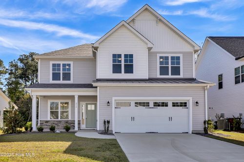 214 Man O War Ln, Hampstead, NC, 28443-4518 | Card Image
