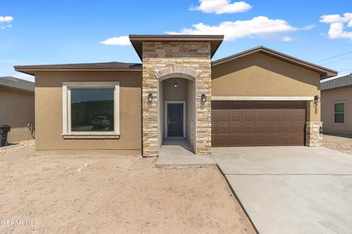 360 Playa Vista St, Horizon City, TX, 79928-6075 | Card Image