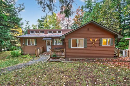 49 Point Rd, Seguin, ON, P2A0B2 | Card Image