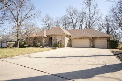 3834 E Stanford St, Springfield, MO, 65809-2270 | Card Image