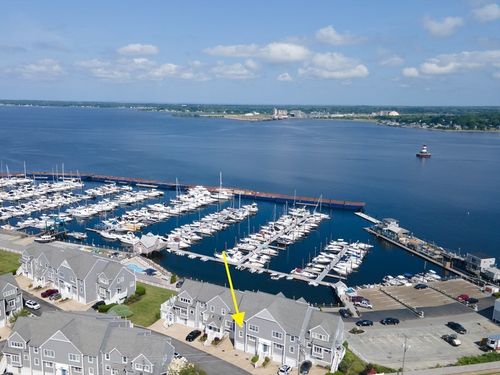 unit-1106-700 Shore Dr, Fall River, MA, 02721-1089 | Card Image