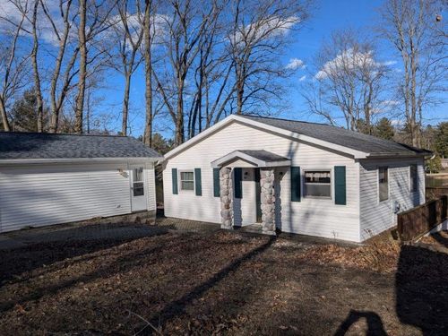 2785 Island Lake Dr, National City, MI, 48748-9524 | Card Image