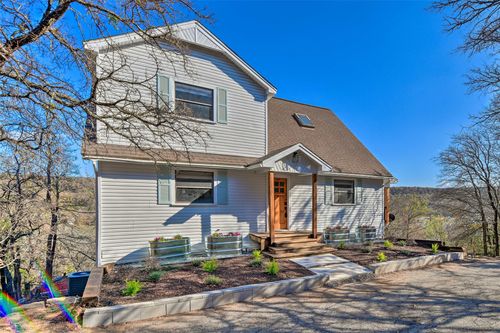 2444 S Lakeview Dr, Gordon, TX, 76453-4812 | Card Image