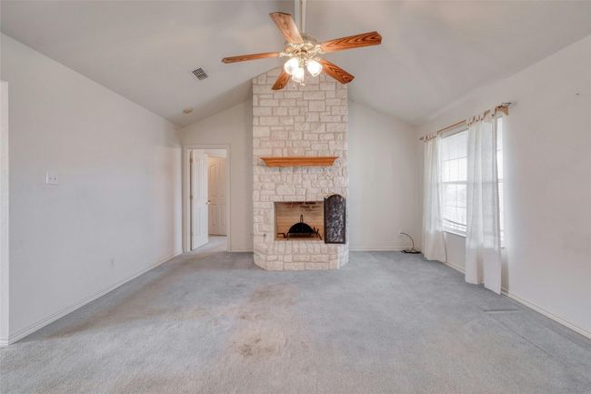 615 County Road 357, House other with 3 bedrooms, 2 bathrooms and 2 parking in Granger TX | Image 9