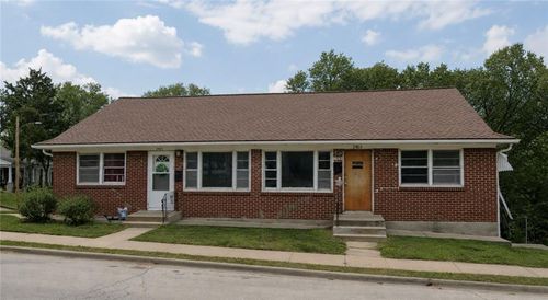 2401 Park Dr, Kansas City, KS, 66102-4729 | Card Image