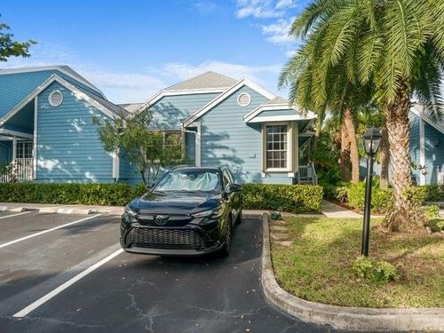 722 Ocean Dunes Cir, Jupiter, FL, 33477-9120 | Card Image